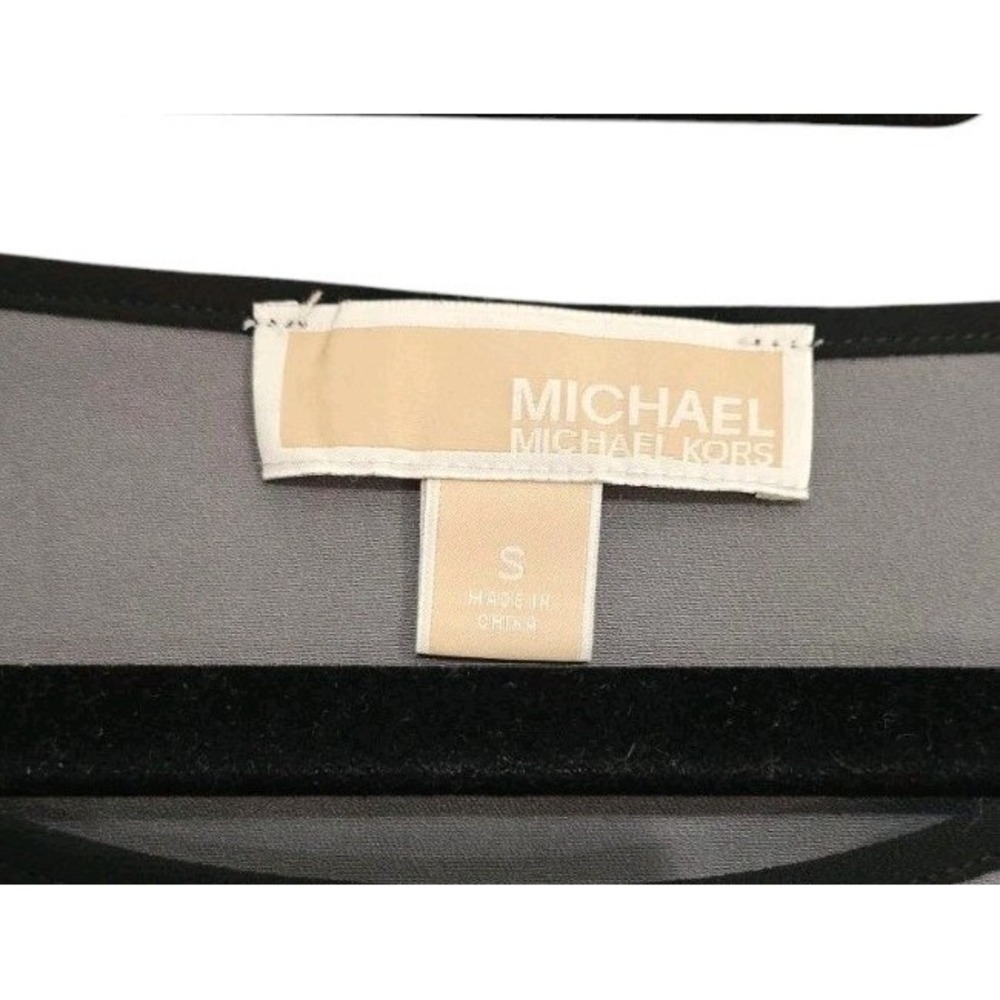 Michael Kors Top Charcoal Gray, Black Trim, sidebow tie, sleeves Short Size Smal - Picture 3 of 4